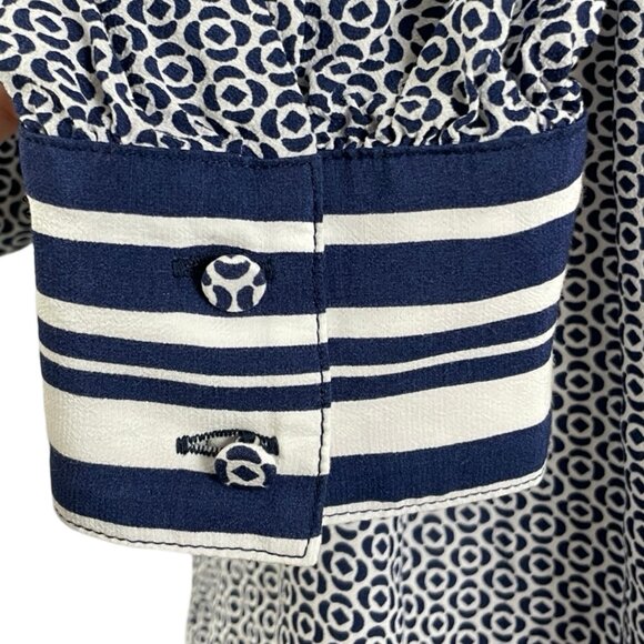 Talbots Blouse Size Large Button Down Top Shirt Geometric Print Rayon Blue White - Picture 3 of 6